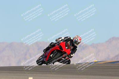 media/Oct-01-2023-SoCal Trackdays (Sun) [[4c570cc352]]/Turn 9 Set 1 (950am)/